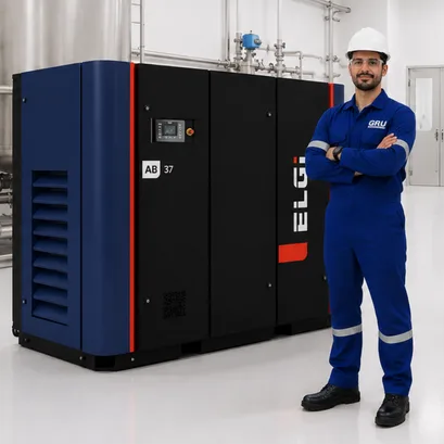 Técnico realizando diagnóstico preventivo em compressor industrial